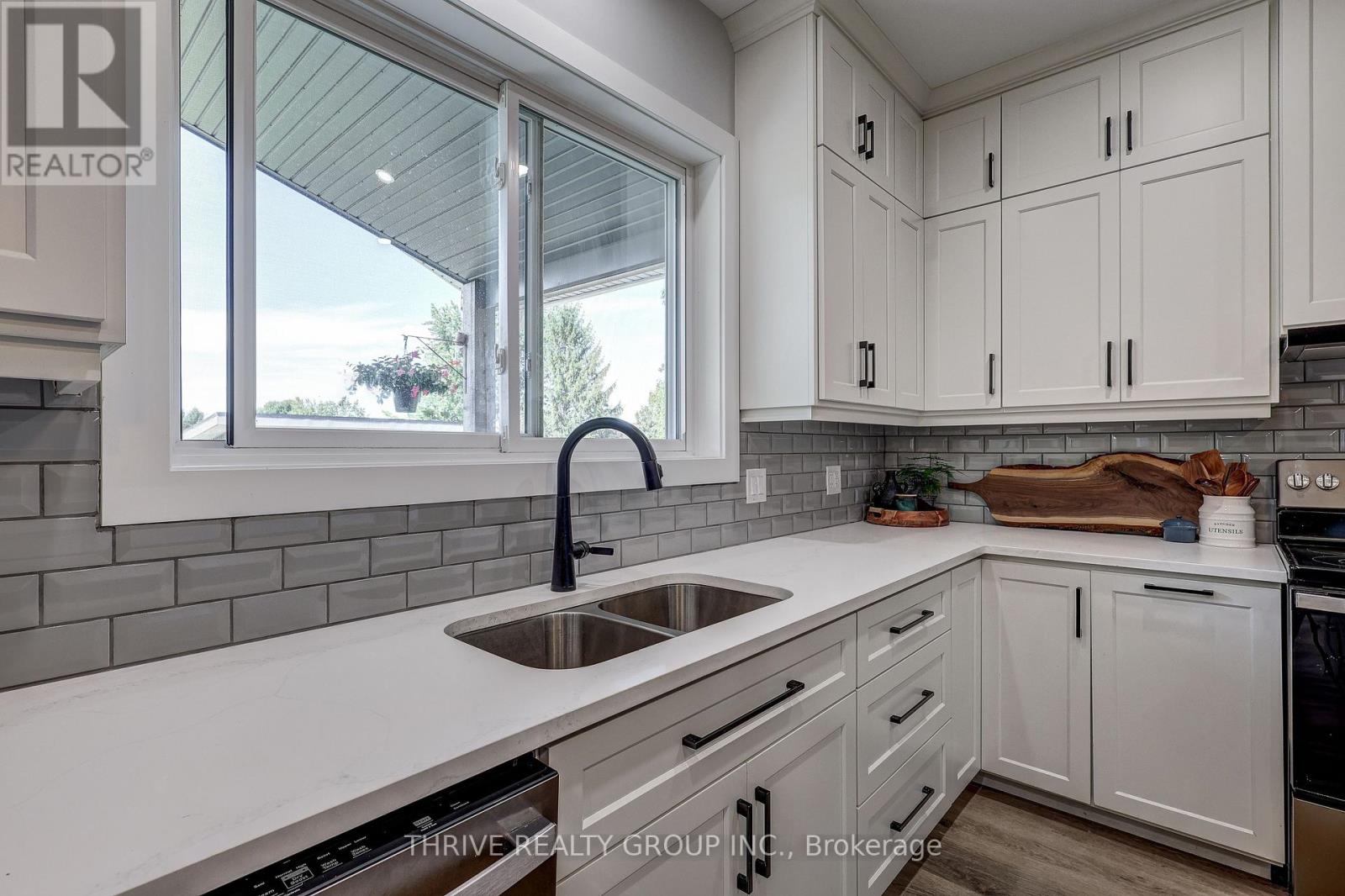 5178 Glendon Drive, Southwest Middlesex, Ontario  N0L 1A0 - Photo 13 - X13827022