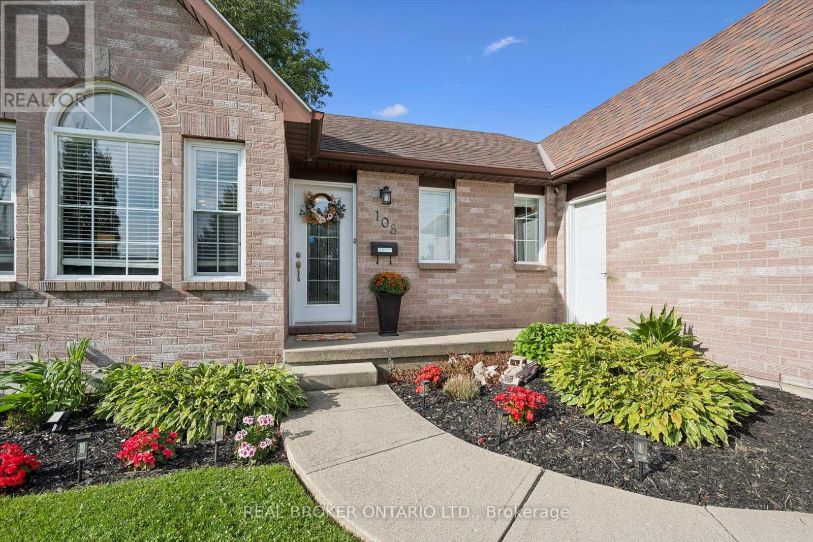 108 Canrobert Street, Woodstock (Woodstock - South), Ontario  N4S 8X5 - Photo 5 - X13827040