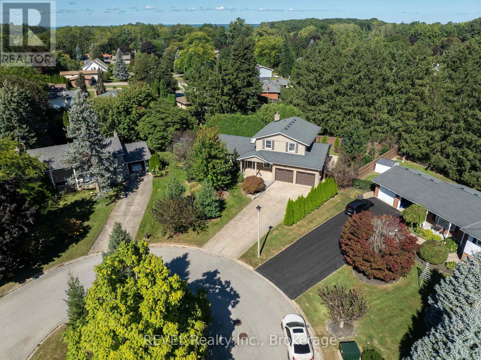 5 Tottenham Court, Niagara-On-The-Lake (Town), Ontario  L0S 1J0 - Photo 3 - X13827056
