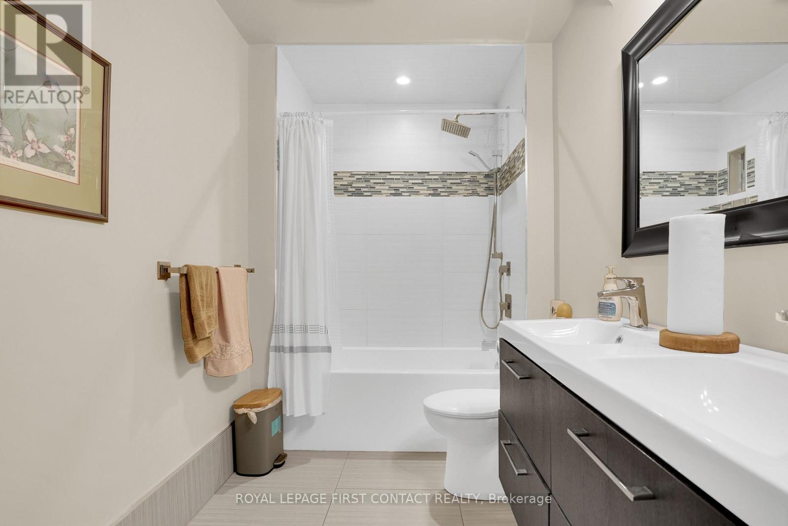 177 Dunlop Street W, Barrie (Queen's Park), Ontario  L4N 1B4 - Photo 12 - S13827060