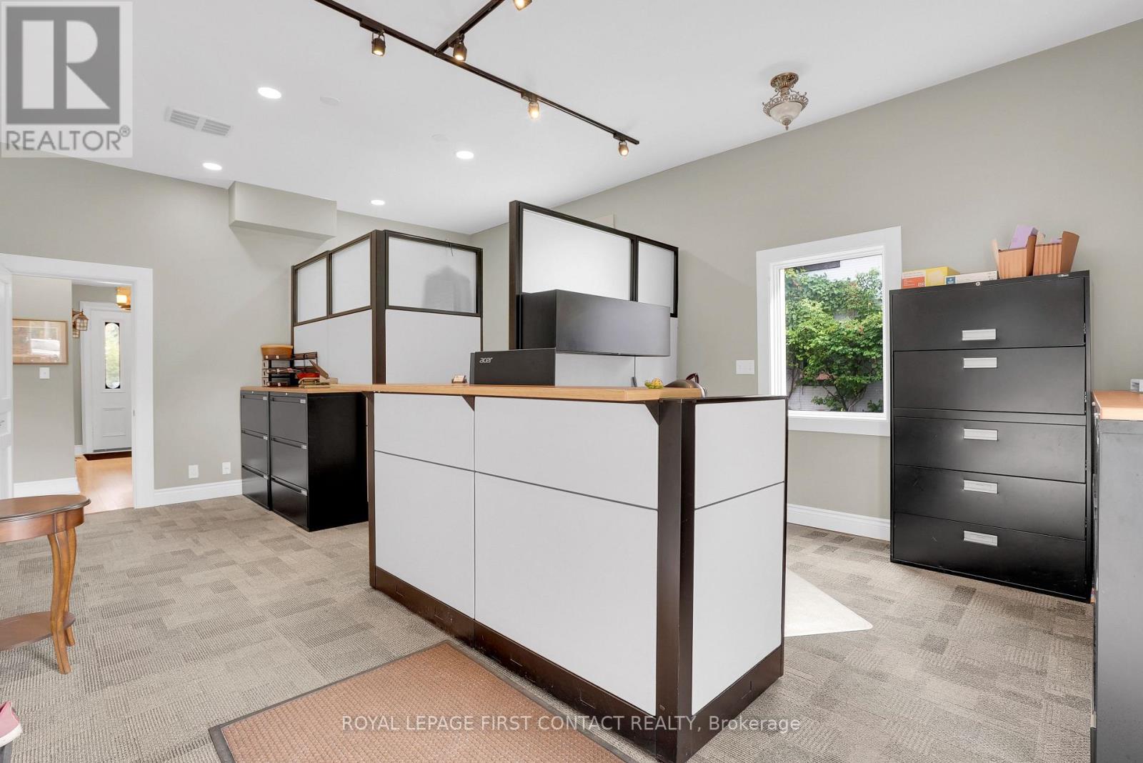 177 Dunlop Street W, Barrie (Queen's Park), Ontario  L4N 1B4 - Photo 21 - S13827060