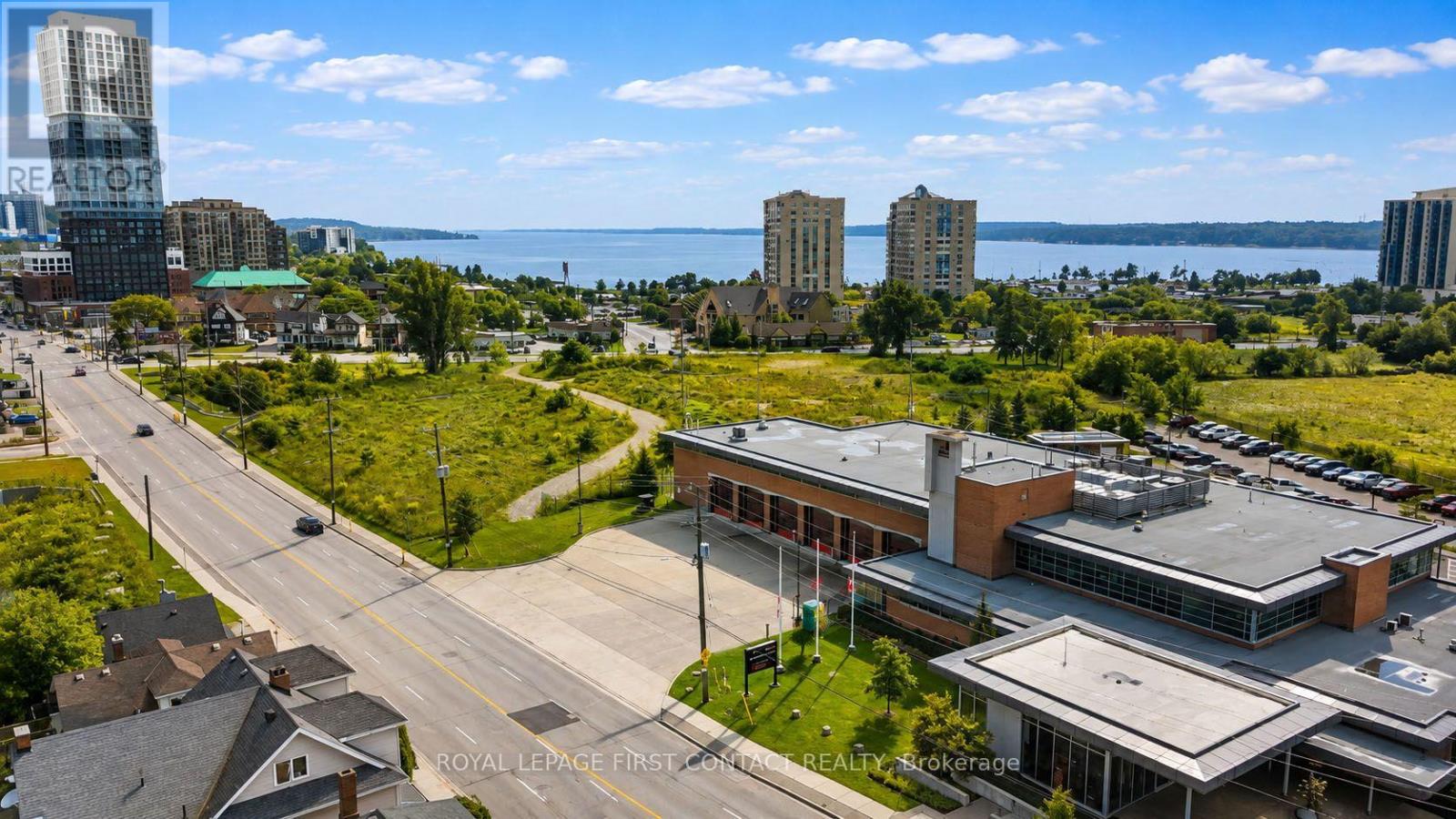 177 Dunlop Street W, Barrie (Queen's Park), Ontario  L4N 1B4 - Photo 29 - S13827060
