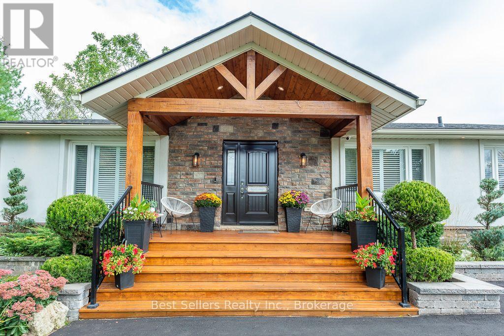 7407 Milburough Line E, Milton, Ontario  L0P 1B0 - Photo 1 - W13827076