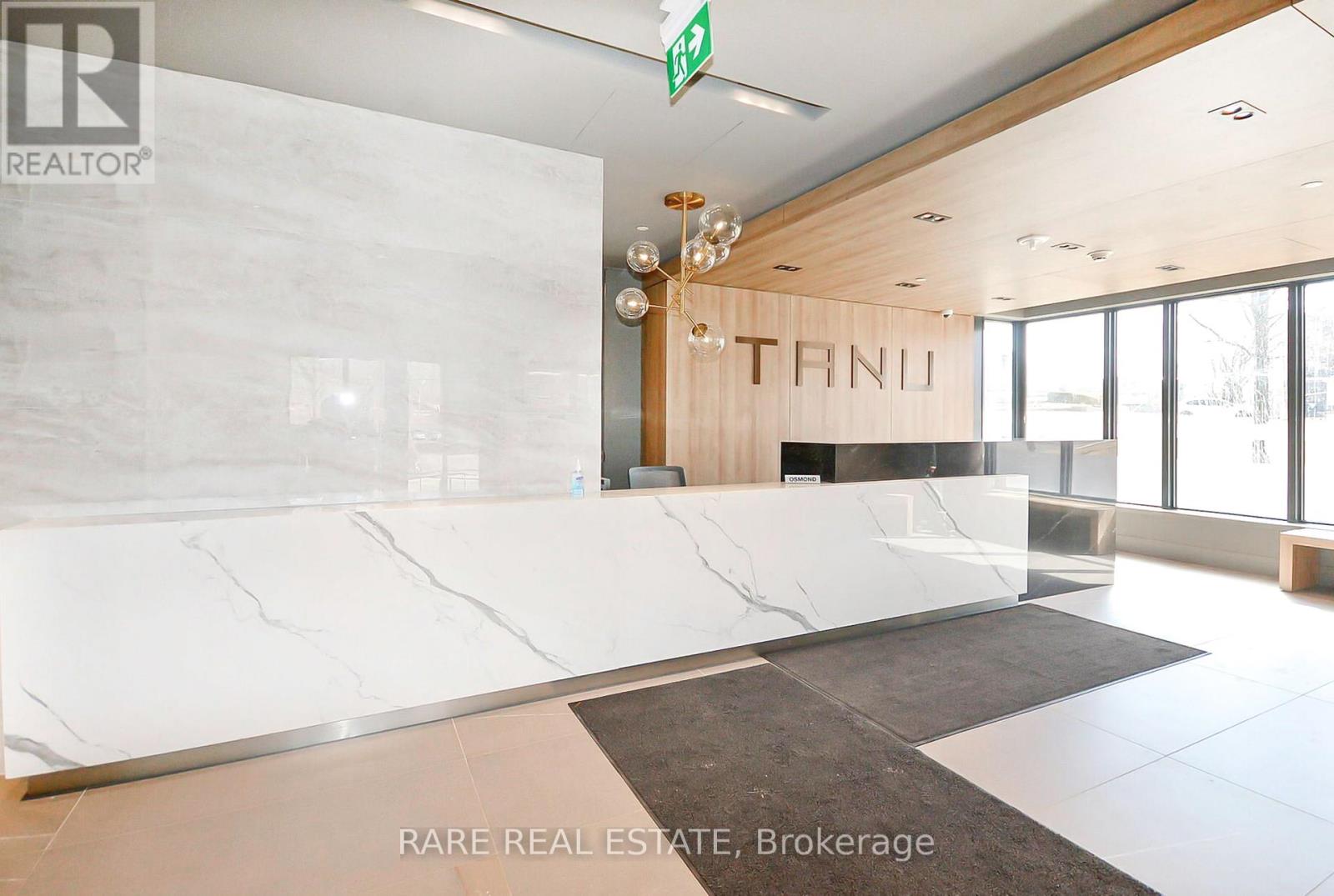 308 - 21 Park Street E, Mississauga, Ontario  L5G 0C2 - Photo 3 - W13827102