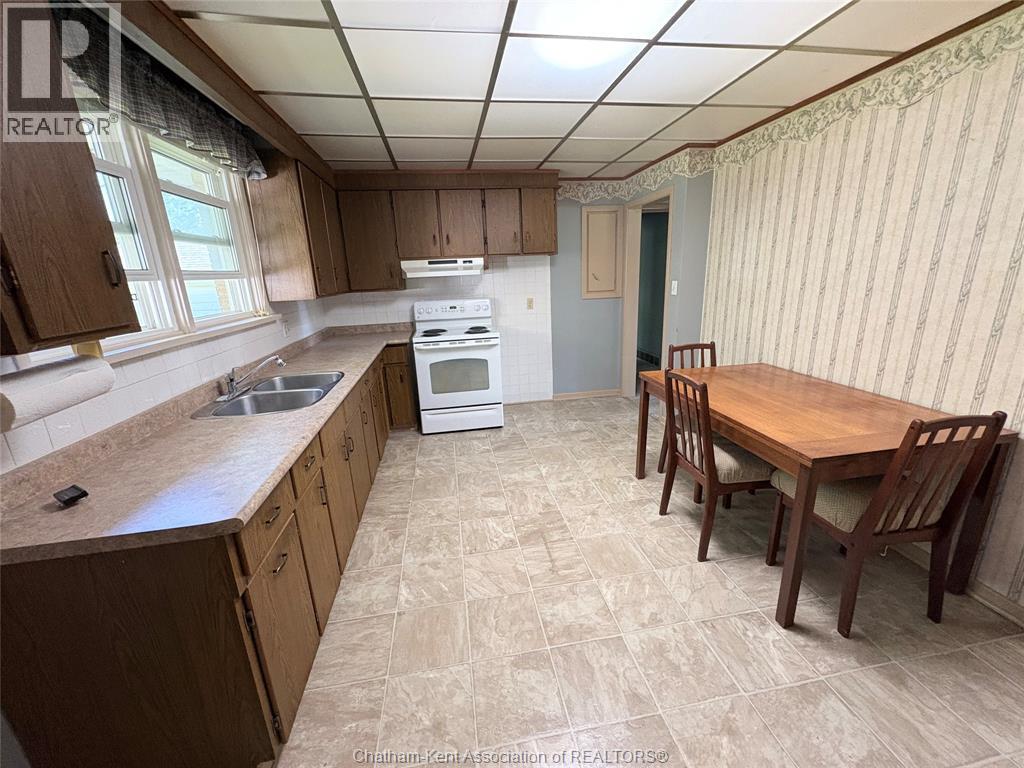 62 Burton Avenue, Chatham, Ontario  N7M 4Z5 - Photo 11 - 26023560