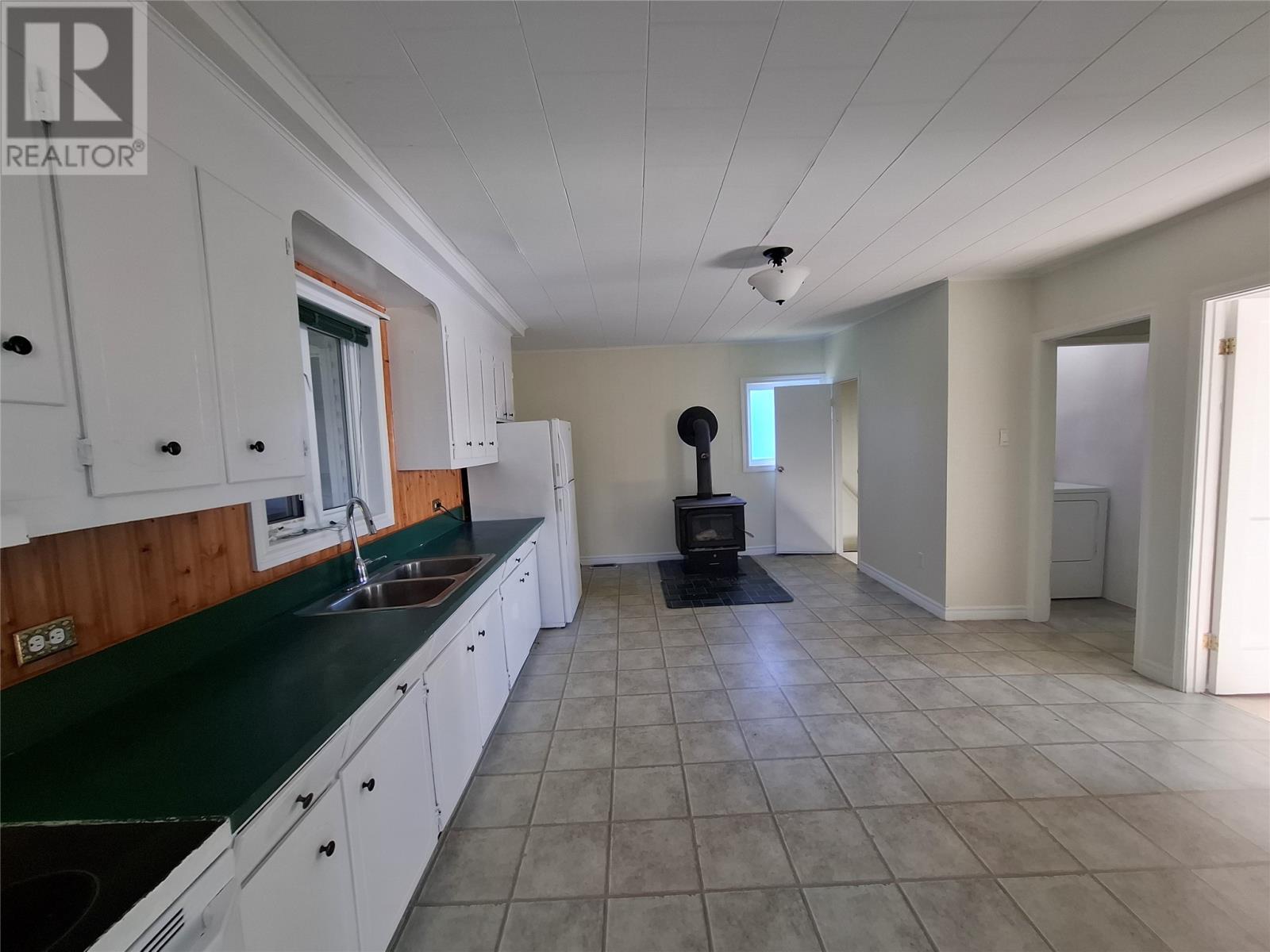 1 Hillside Avenue, Port Saunders, Newfoundland & Labrador  A0k 4H0 - Photo 9 - 1303646