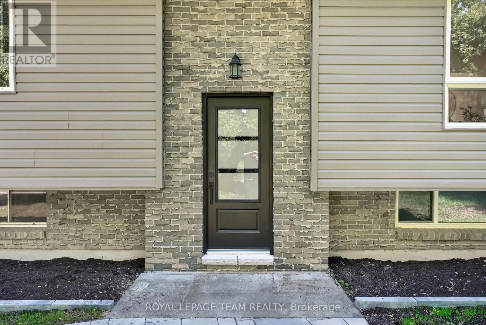 6614 Parkway Road, Ottawa, Ontario  K4P 1E5 - Photo 5 - X13827148