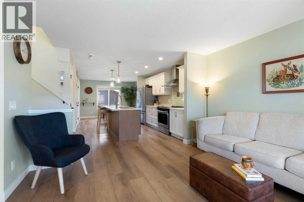 47 Legacy Glen Way Se, Calgary, Alberta  T2X 4E4 - Photo 3 - A2347905