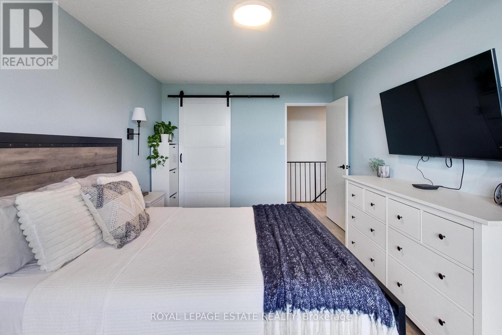 311 - 1071 Woodbine Avenue, Toronto, Ontario  M4C 4C2 - Photo 13 - E13818168