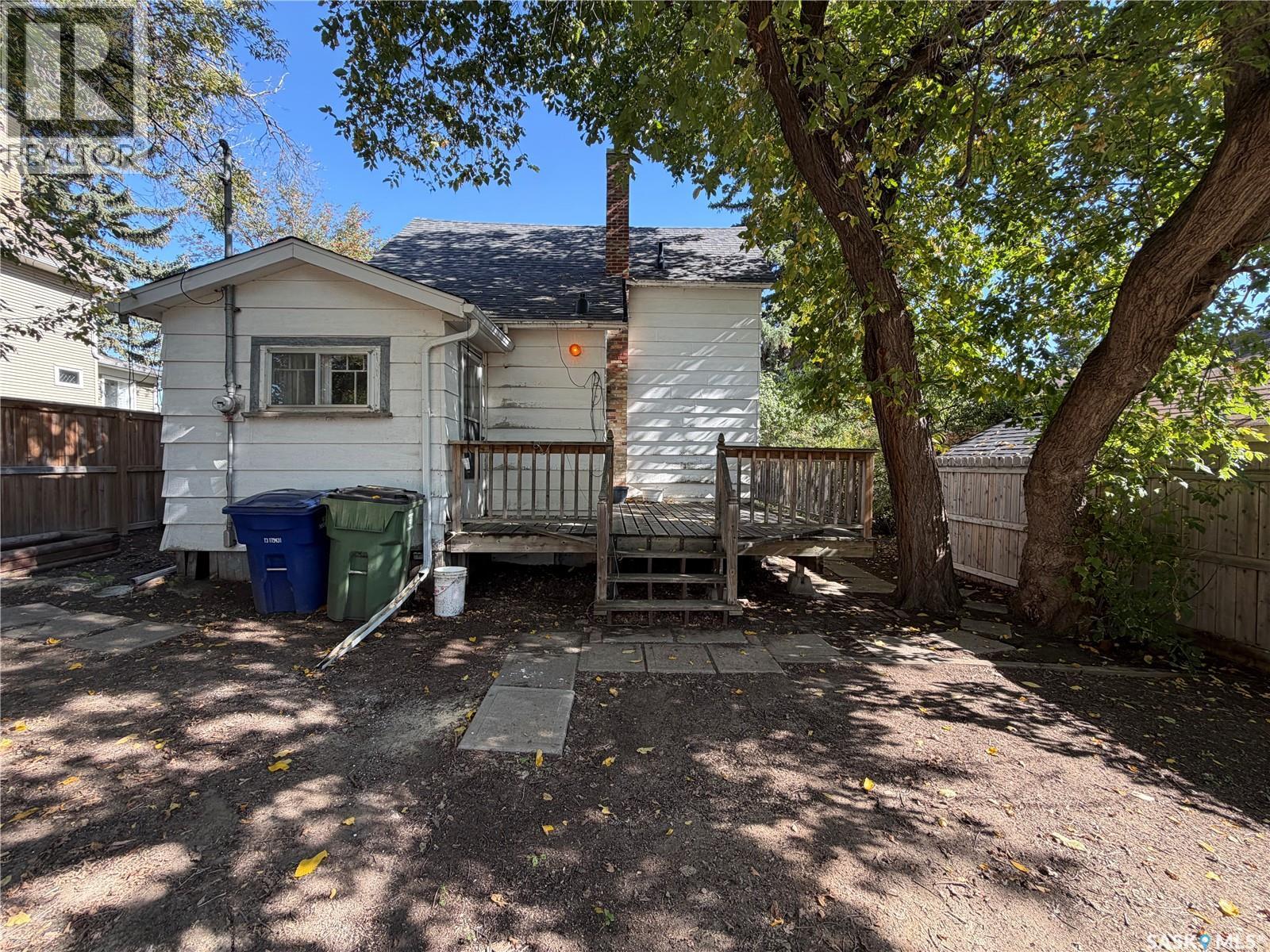 1014 6th Avenue Nw, Moose Jaw, Saskatchewan  S6H 0W2 - Photo 18 - SK049518