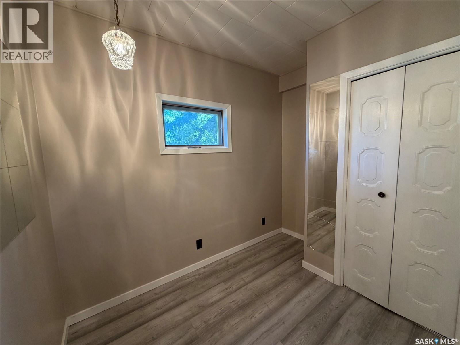 1014 6th Avenue Nw, Moose Jaw, Saskatchewan  S6H 0W2 - Photo 7 - SK049518
