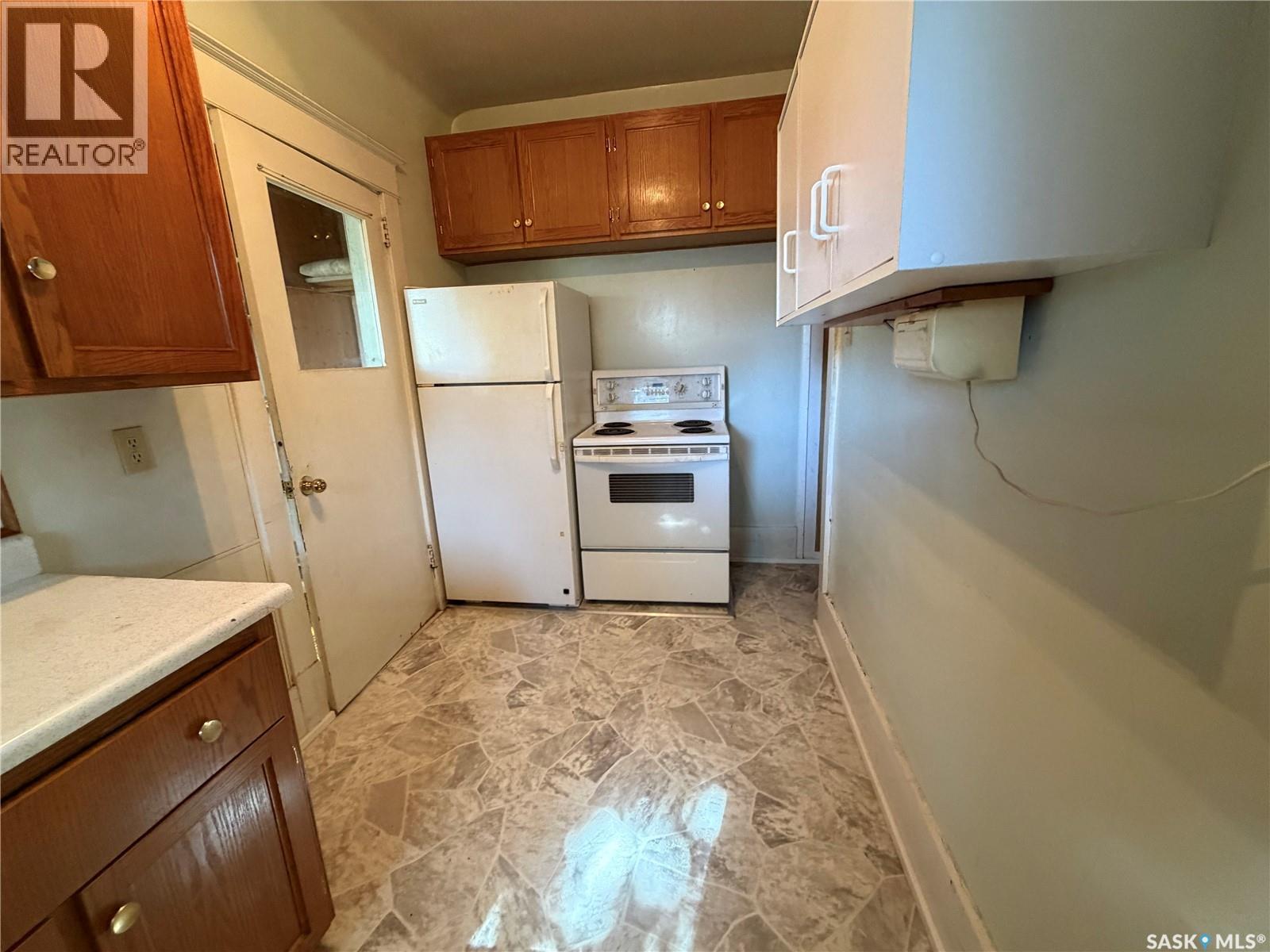 1014 6th Avenue Nw, Moose Jaw, Saskatchewan  S6H 0W2 - Photo 9 - SK049518