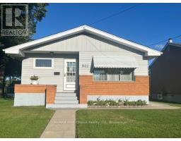 942 CROWE AVENUE, Fort Frances, Ontario