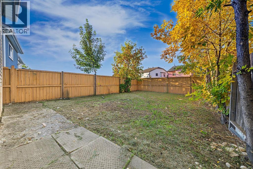310 Castleridge Drive Ne, Calgary, Alberta  T3J 3C4 - Photo 4 - A2347497