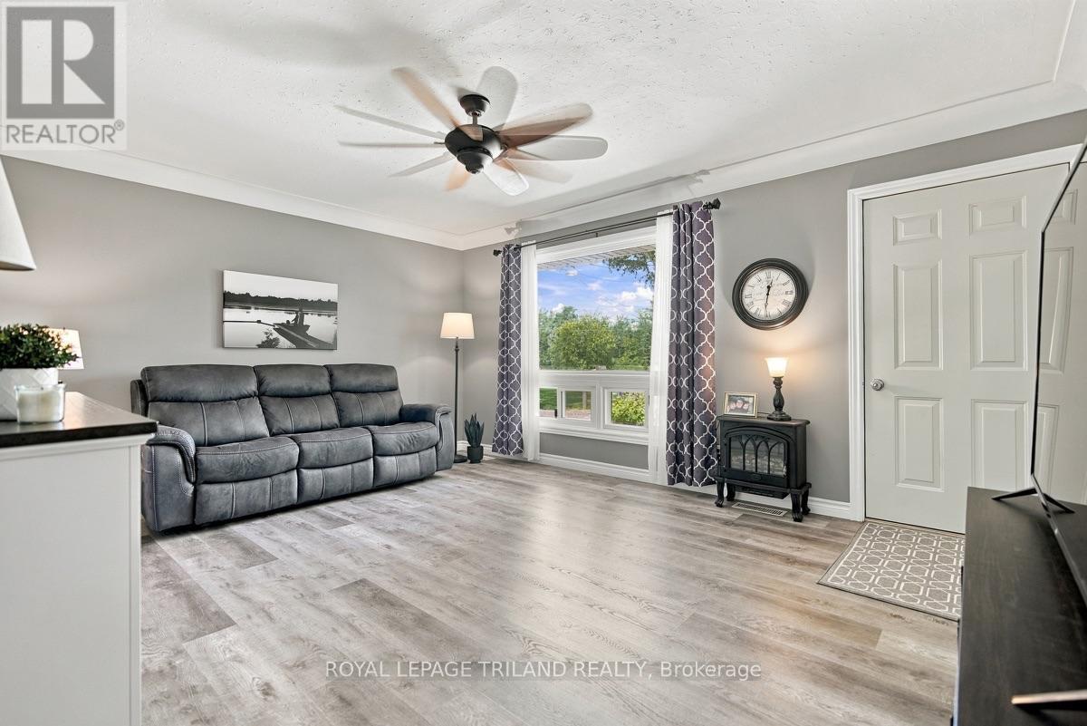 15198 St Ignatius Line, Chatham-Kent, Ontario  N0P 1C0 - Photo 5 - X13827206