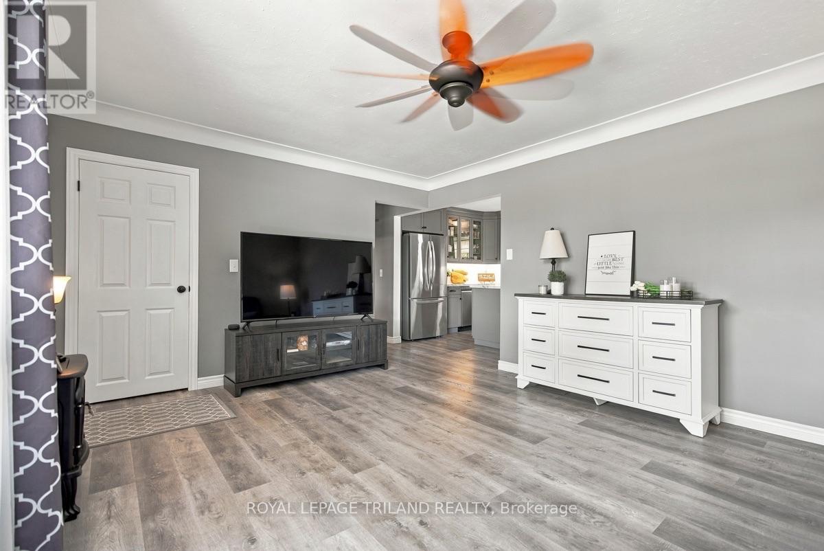 15198 St Ignatius Line, Chatham-Kent, Ontario  N0P 1C0 - Photo 7 - X13827206
