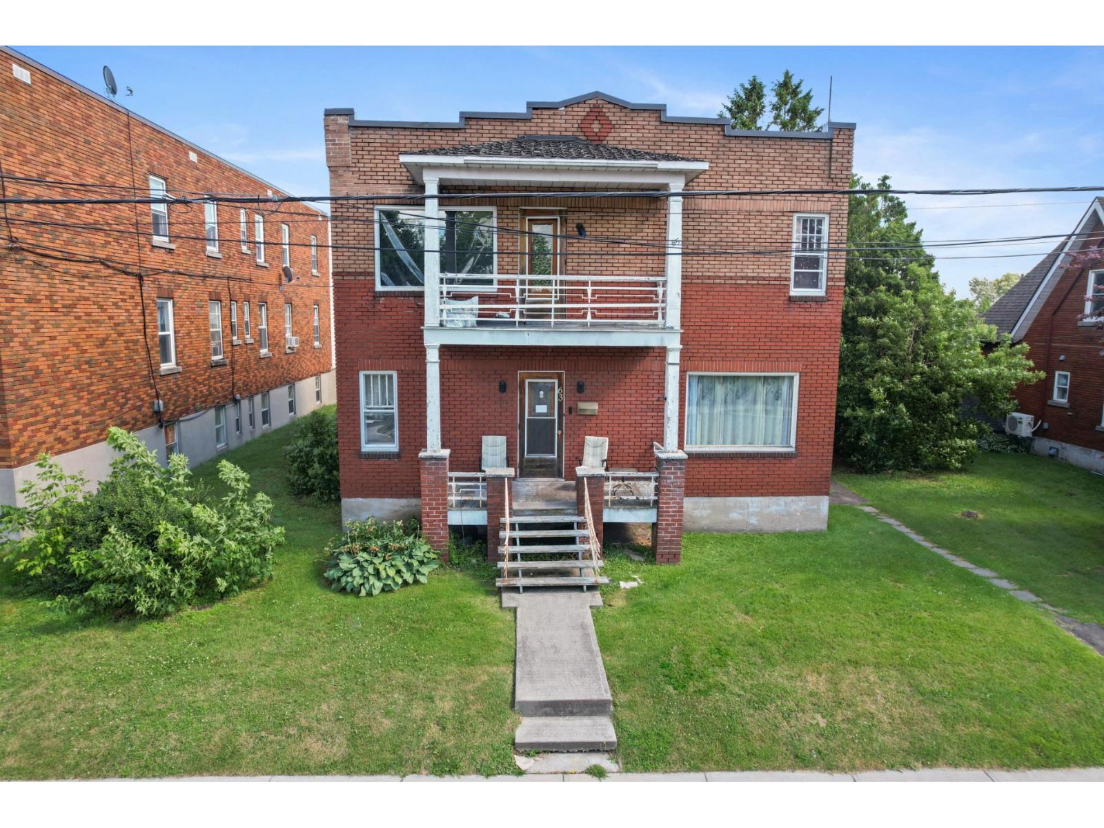 63-65 Rue Wilfrid Salaberry-de-Valleyfield Quebec Canada J6T2N6