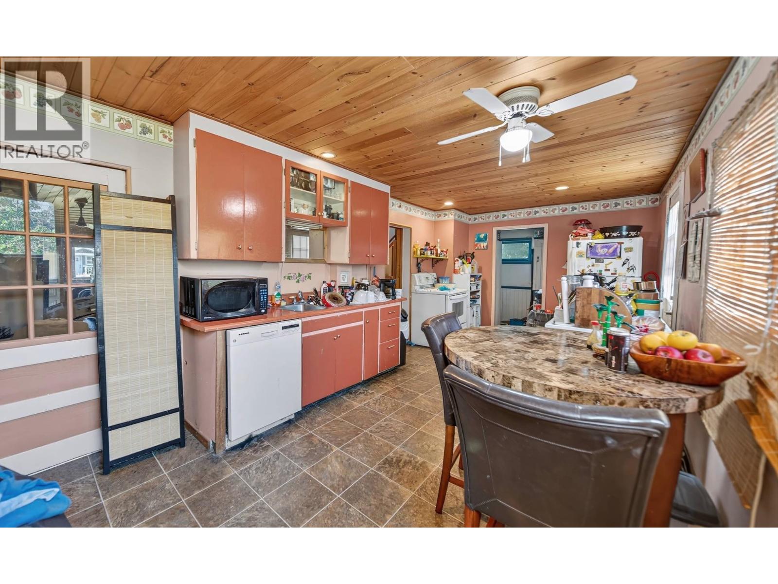134 5th Avenue S, Cranbrook, British Columbia V1C 2G2 - Photo 14 - 10401786