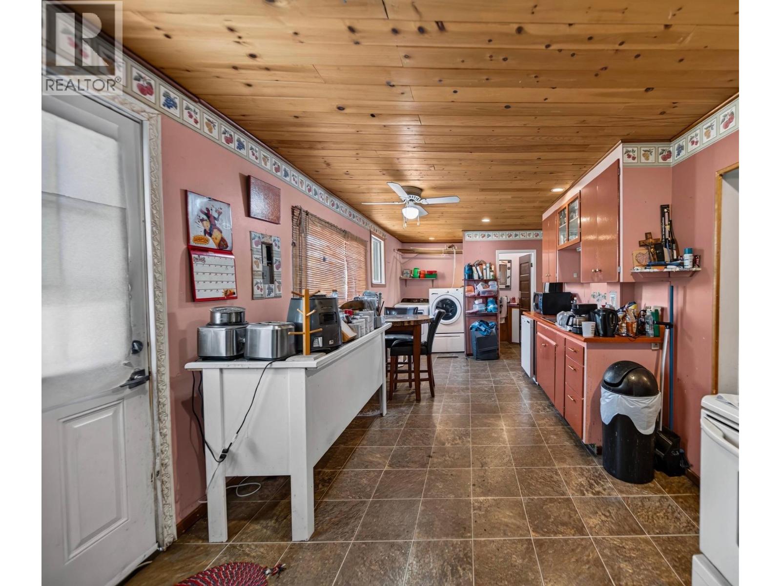 134 5th Avenue S, Cranbrook, British Columbia V1C 2G2 - Photo 13 - 10401786