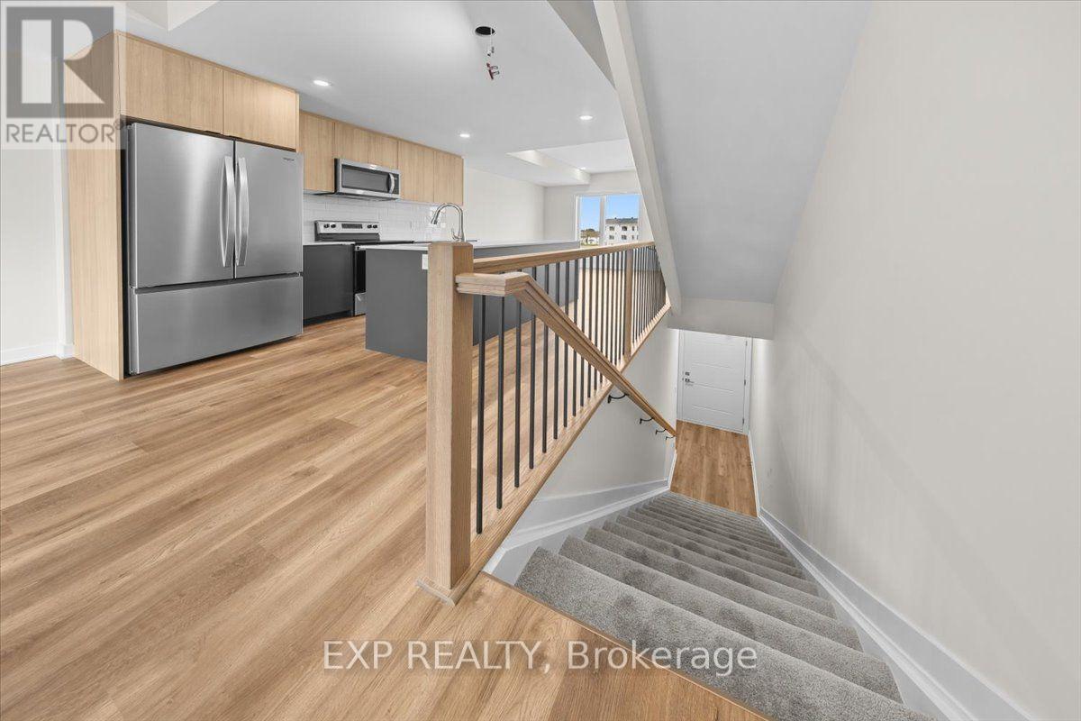 215 Antelope Private, Ottawa, Ontario  K2W 0C7 - Photo 6 - X13715570