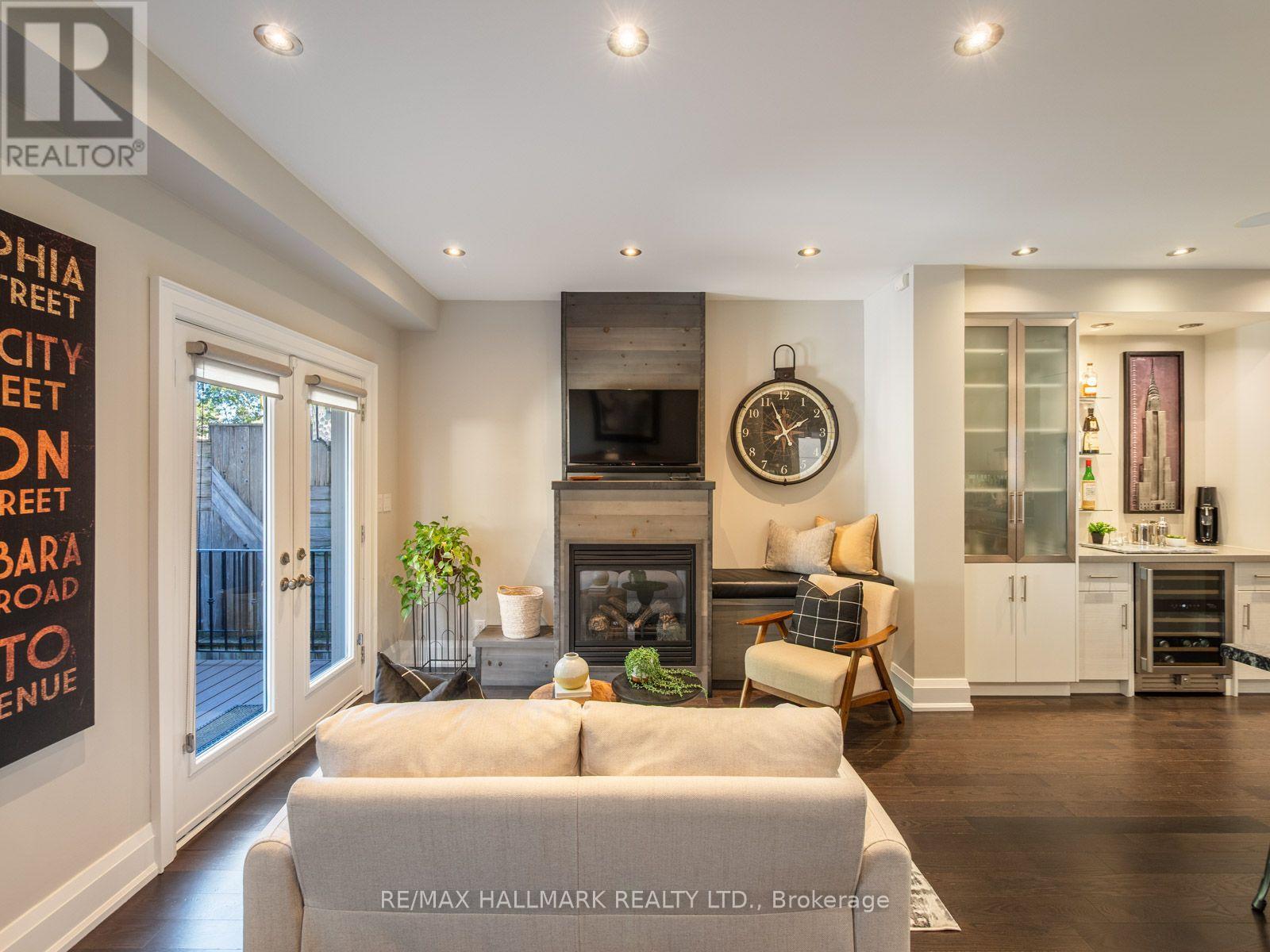 192 Erskine Avenue, Toronto, Ontario  M4P 1Z4 - Photo 11 - C13784444