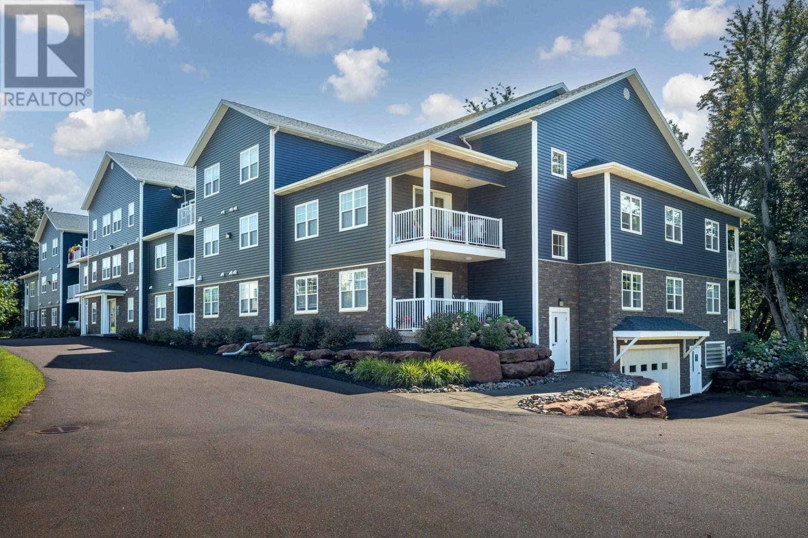 208 29 Stratford Road, Stratford, Prince Edward Island
