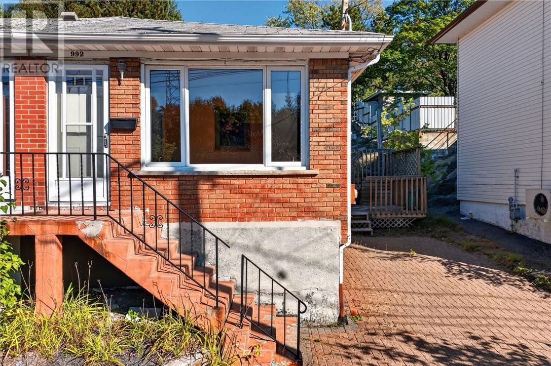992 Martindale, Sudbury, Ontario  P3E 4J2 - Photo 2 - 2130541