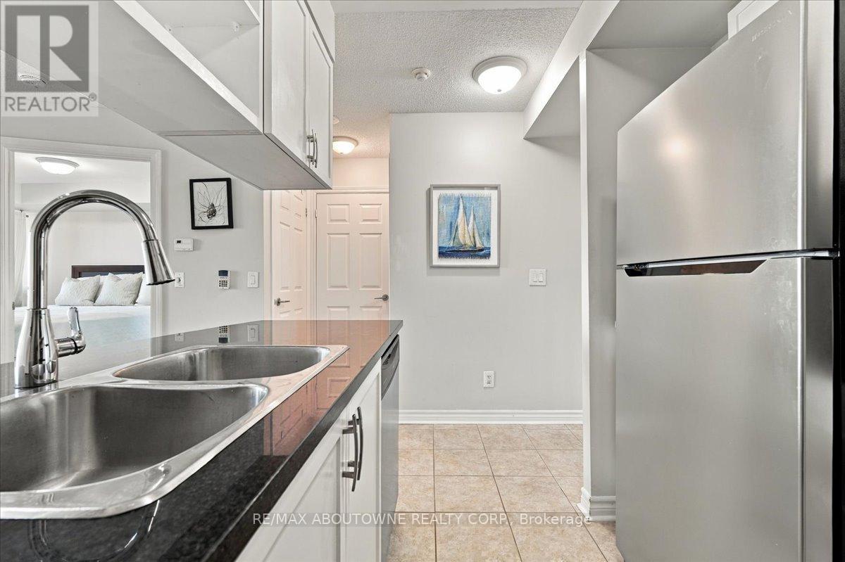 807 - 2391 Central Park Drive, Oakville, Ontario  L6H 0E4 - Photo 12 - W13811296