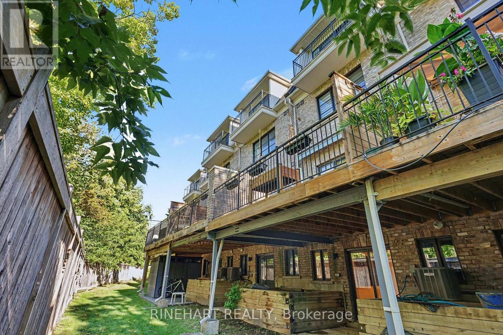 2082 Queensborough Gate, Mississauga, Ontario  L5M 0X9 - Photo 27 - W13827228