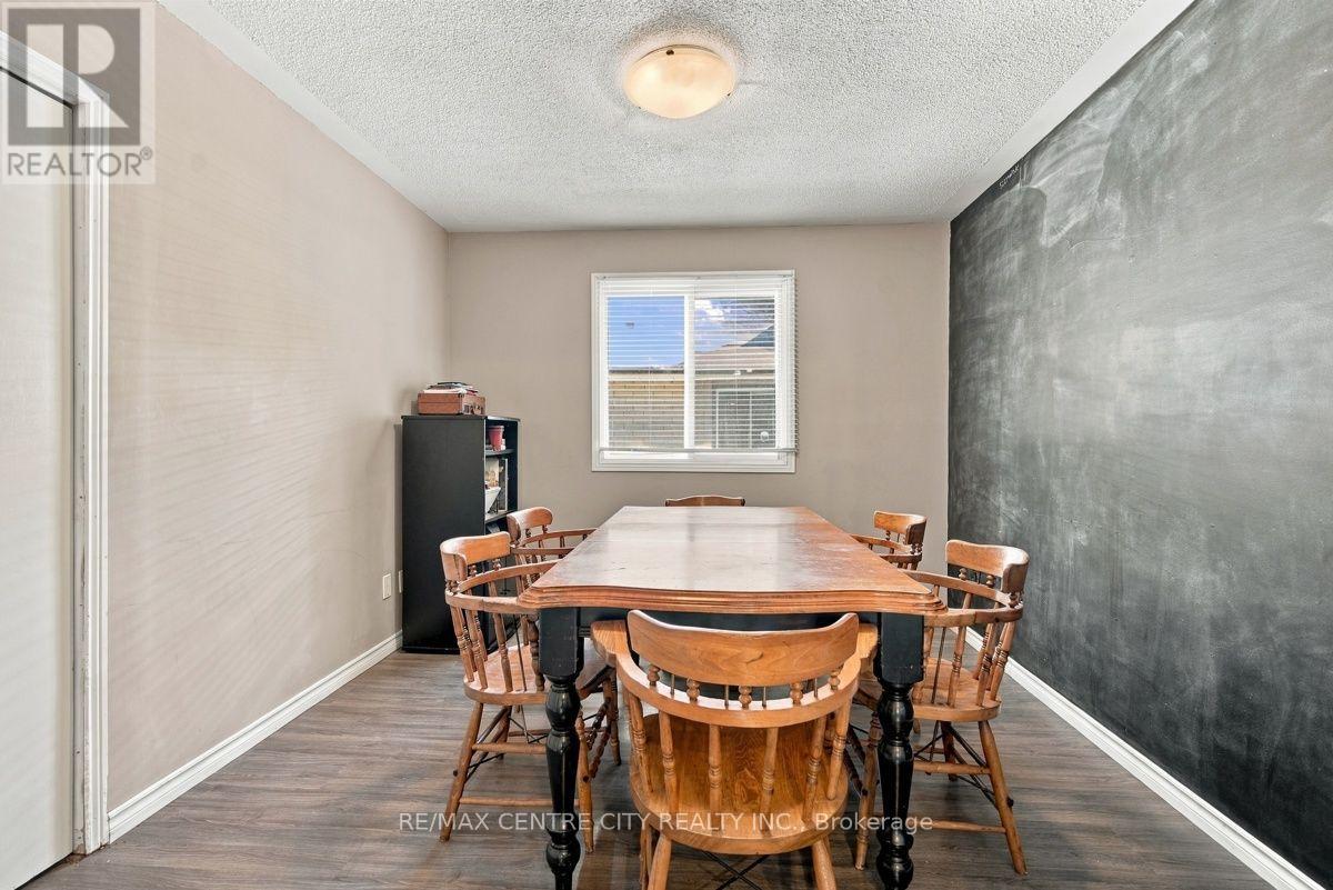 215 Walmer Grove, London North, Ontario  N6G 4G8 - Photo 14 - X13827330