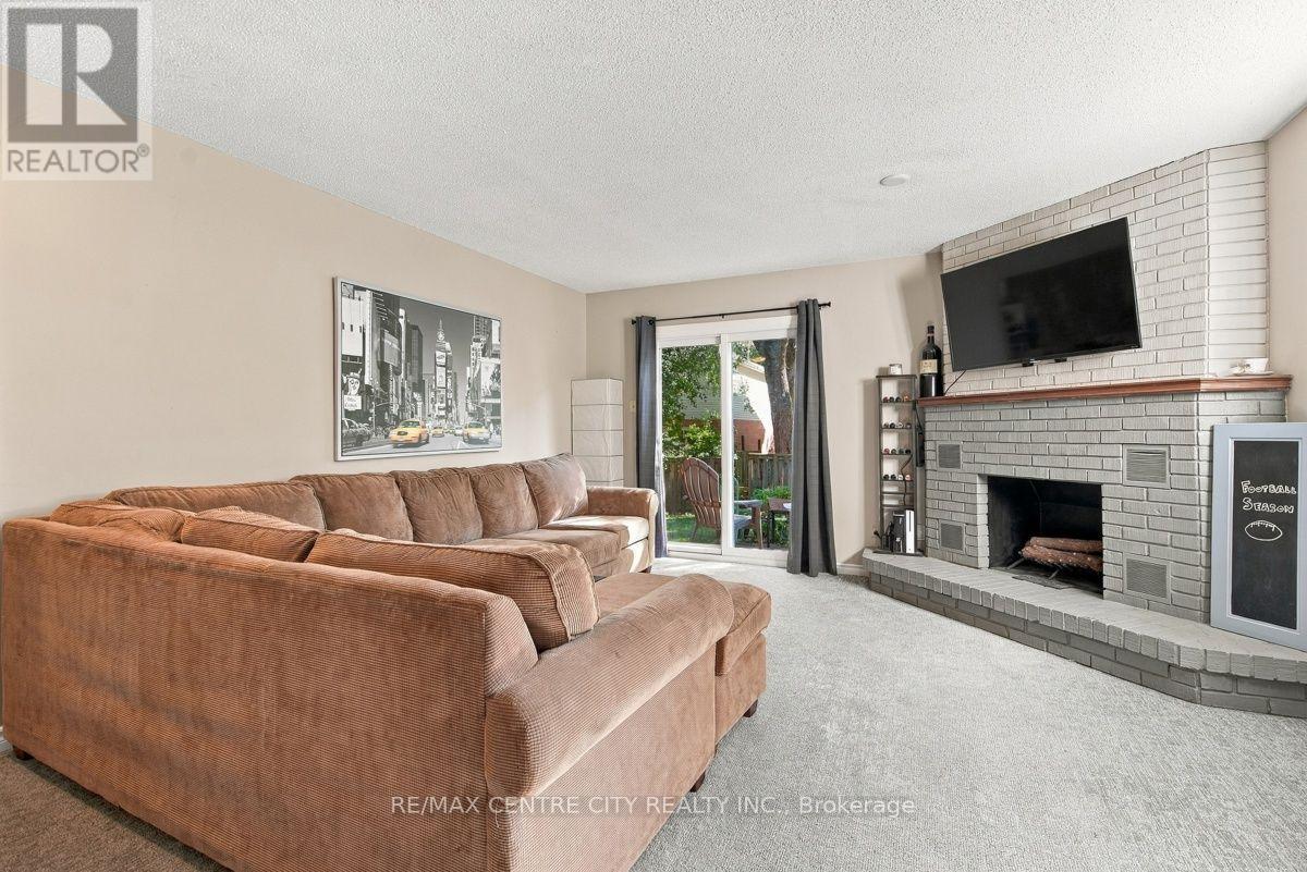215 Walmer Grove, London North, Ontario  N6G 4G8 - Photo 17 - X13827330
