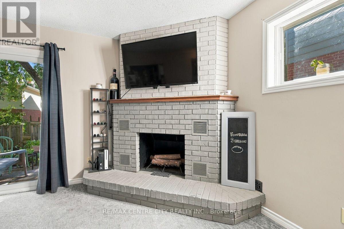 215 Walmer Grove, London North, Ontario  N6G 4G8 - Photo 18 - X13827330