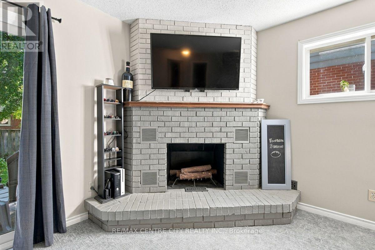 215 Walmer Grove, London North, Ontario  N6G 4G8 - Photo 19 - X13827330