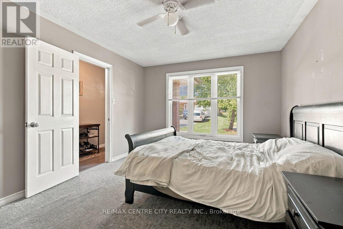 215 Walmer Grove, London North, Ontario  N6G 4G8 - Photo 23 - X13827330