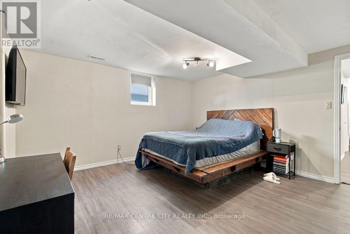 215 Walmer Grove, London North, Ontario  N6G 4G8 - Photo 35 - X13827330