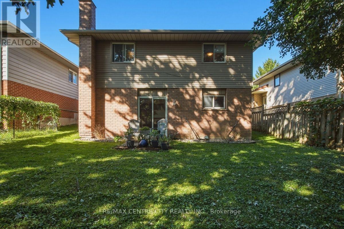 215 Walmer Grove, London North, Ontario  N6G 4G8 - Photo 44 - X13827330