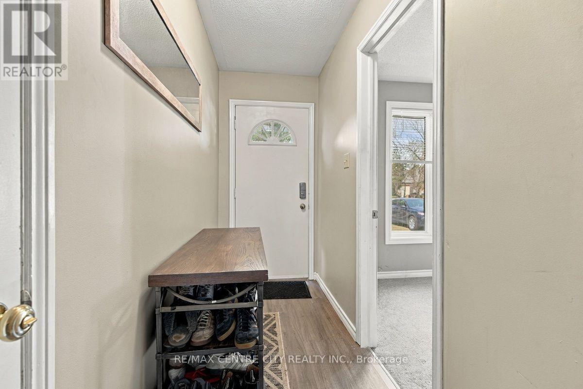 215 Walmer Grove, London North, Ontario  N6G 4G8 - Photo 7 - X13827330