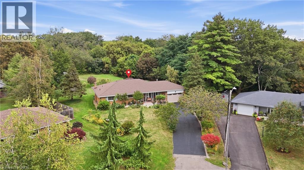 4 KEW Court, Dundas, Ontario