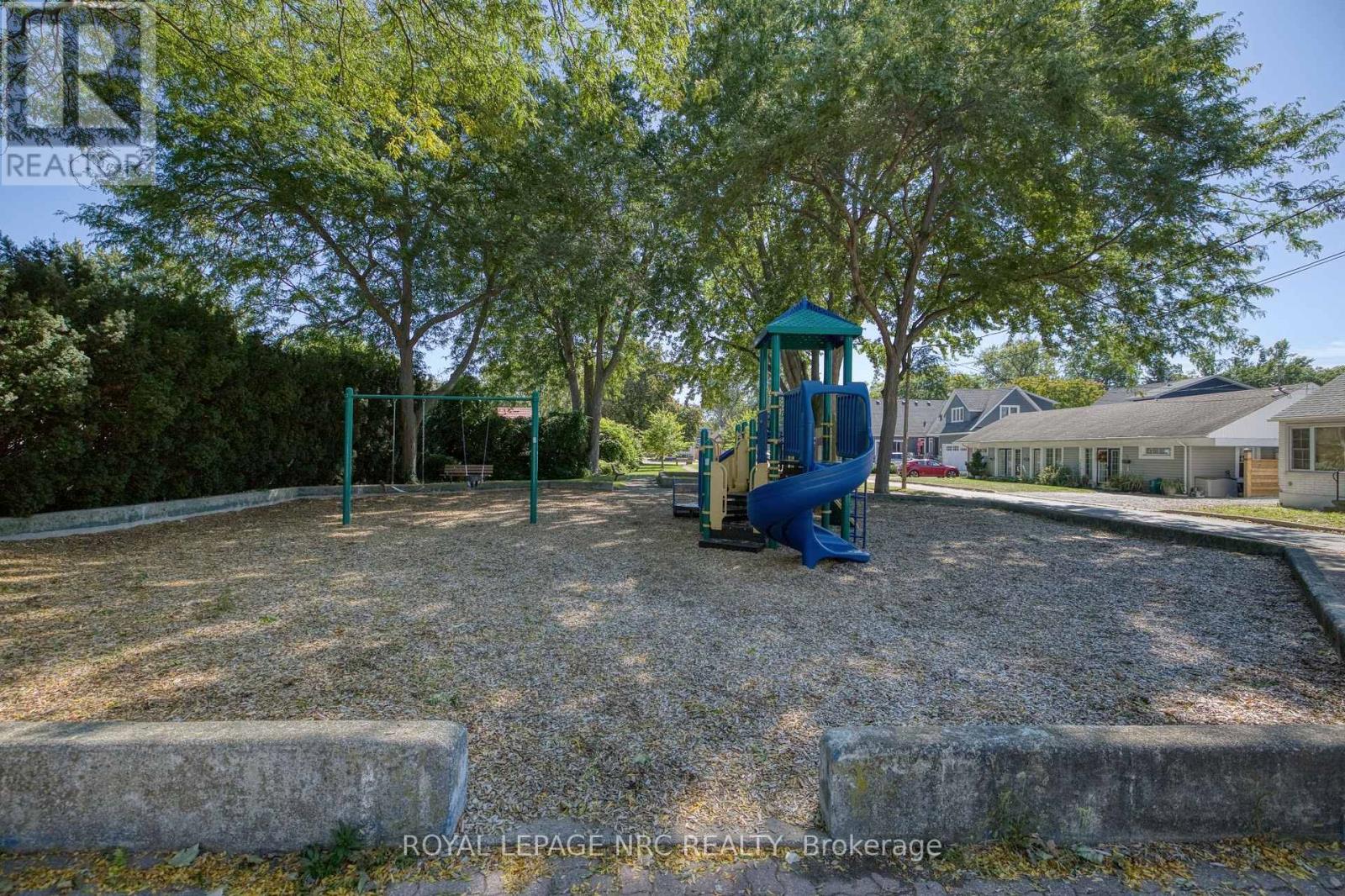 3 Peel Street, St. Catharines (Port Dalhousie), Ontario L2N 5A1 - Photo 37 - X13827338