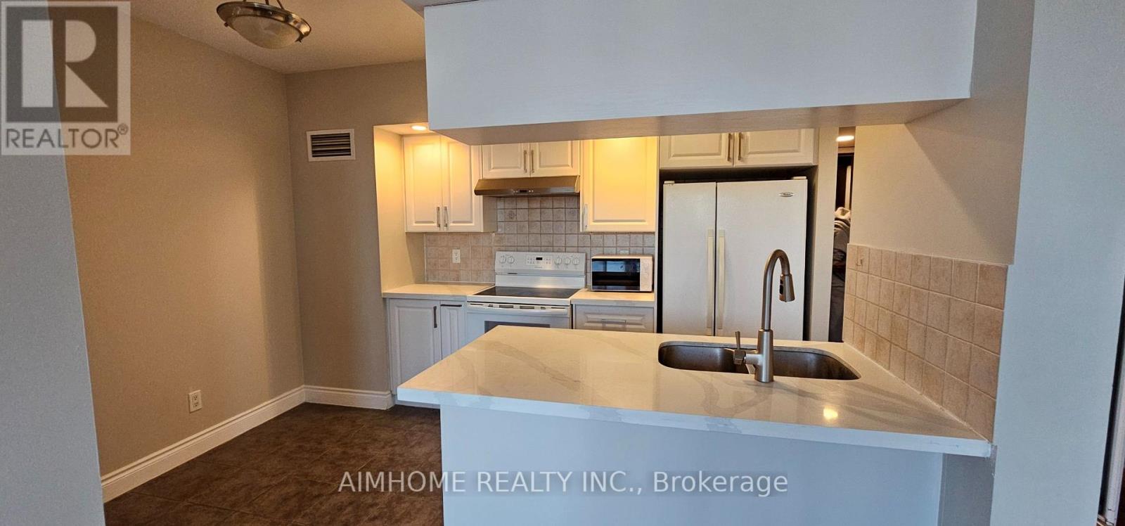 2227 - 15 Northtown Way, Toronto, Ontario  M2N 7A2 - Photo 4 - C13827218