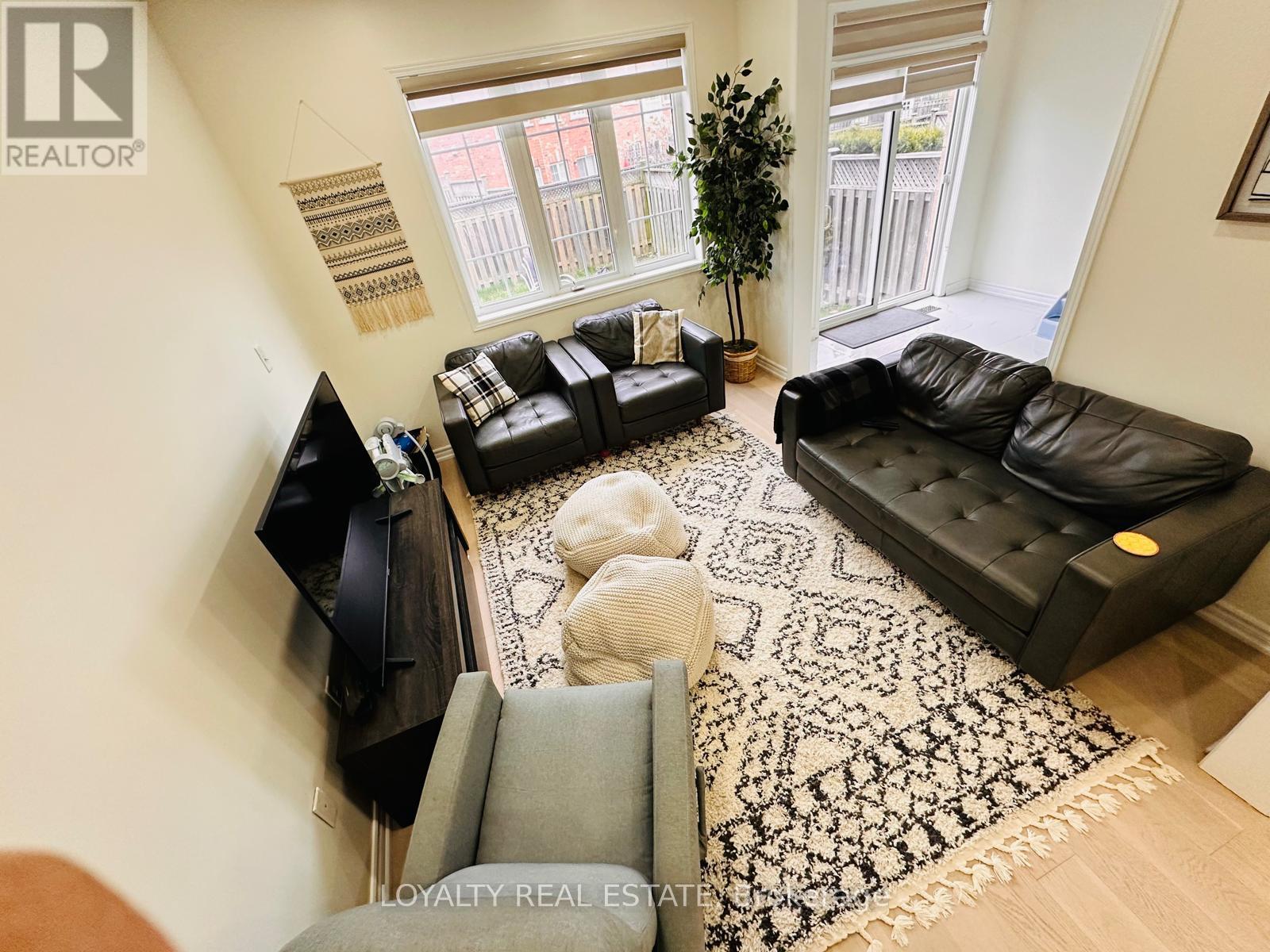 28 Thorp Crescent, Ajax, Ontario  L1T 0G9 - Photo 11 - E13827222