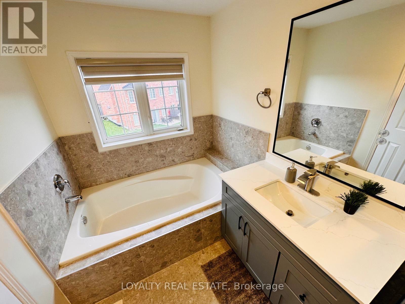28 Thorp Crescent, Ajax, Ontario  L1T 0G9 - Photo 32 - E13827222