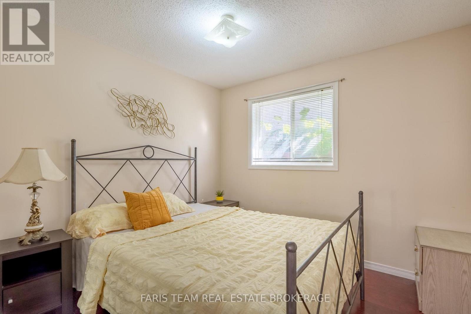 41 Irene Drive, Barrie (Painswick South), Ontario L4N 5Z1 - Photo 17 - S13827256