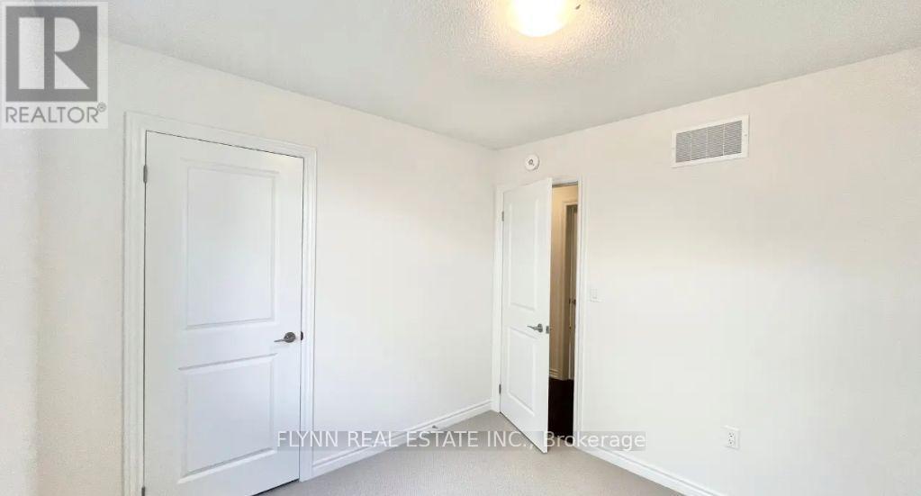 23 Gemini Drive, Barrie, Ontario  L9J 0P5 - Photo 13 - S13827300