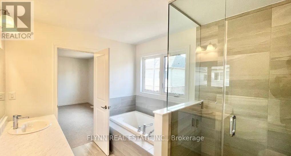 23 Gemini Drive, Barrie, Ontario  L9J 0P5 - Photo 14 - S13827300