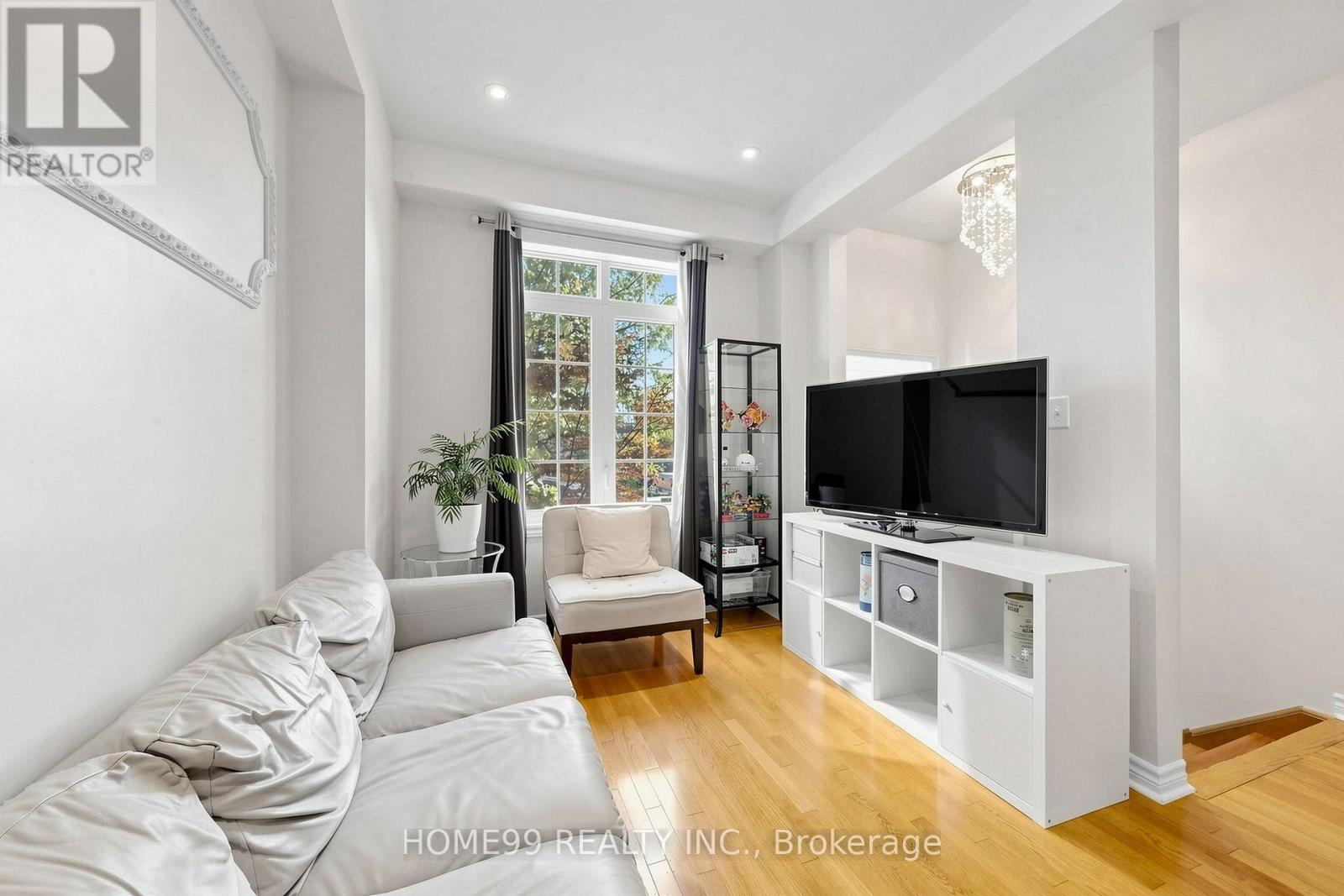 136a Finch Avenue W, Toronto, Ontario  M2N 2H9 - Photo 6 - C13826948