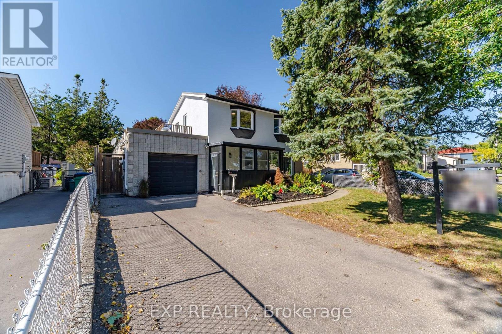 30 Herkley Drive, Brampton, Ontario  L6V 2E8 - Photo 2 - W13822448