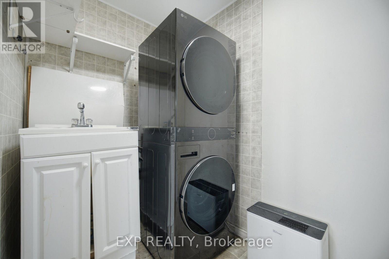 30 Herkley Drive, Brampton, Ontario  L6V 2E8 - Photo 21 - W13822448