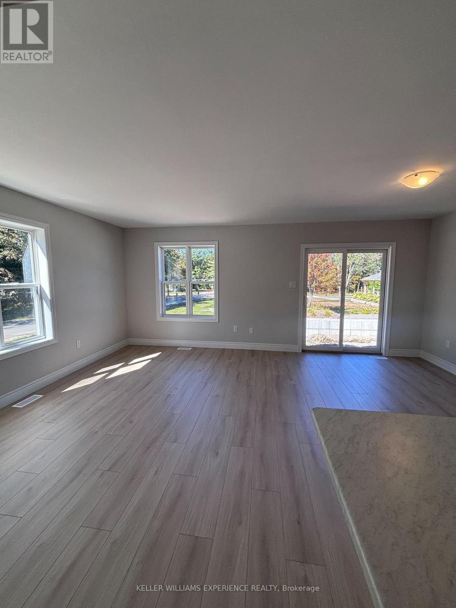900 Wild Rose Drive, Gravenhurst, Ontario  P1P 0B4 - Photo 4 - X13825660