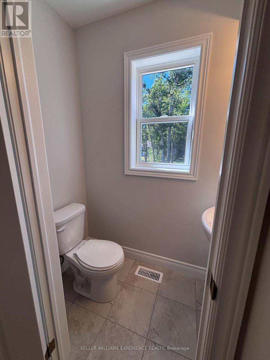 900 Wild Rose Drive, Gravenhurst, Ontario  P1P 0B4 - Photo 5 - X13825660